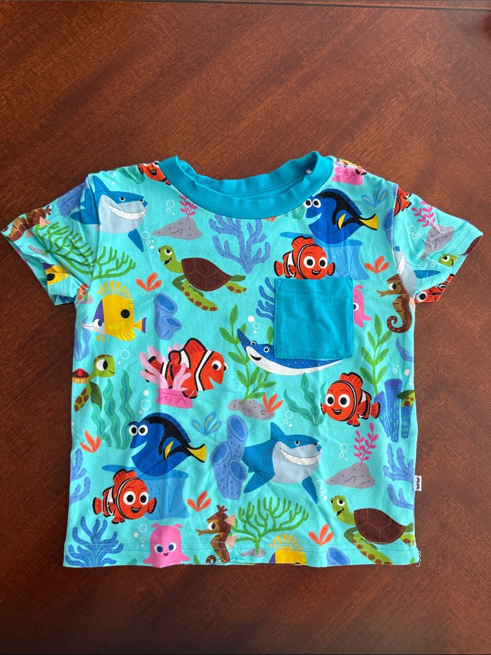 Disney x Little Sleepies relaxed pocket tee - Nemo’s Reef